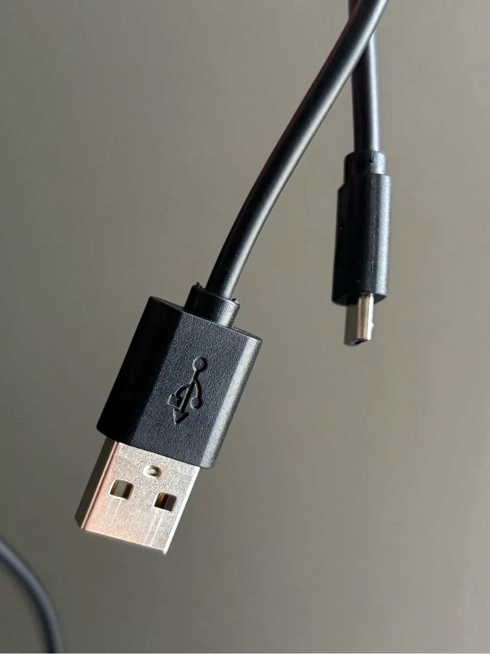 2 usb/micro usb charging cords